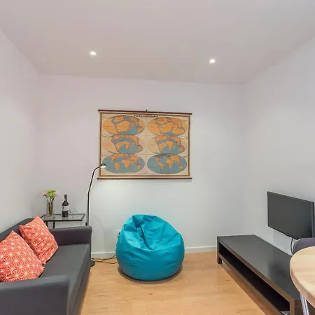 Alves Da Veiga Apartament *